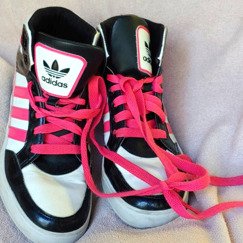 Adidas sneakers barely worn